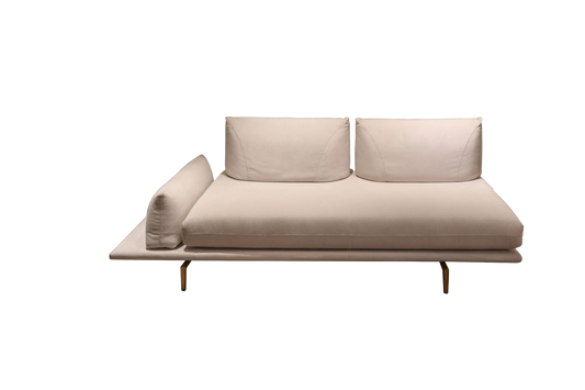 The Platform Sofa    ~  CH01-022503